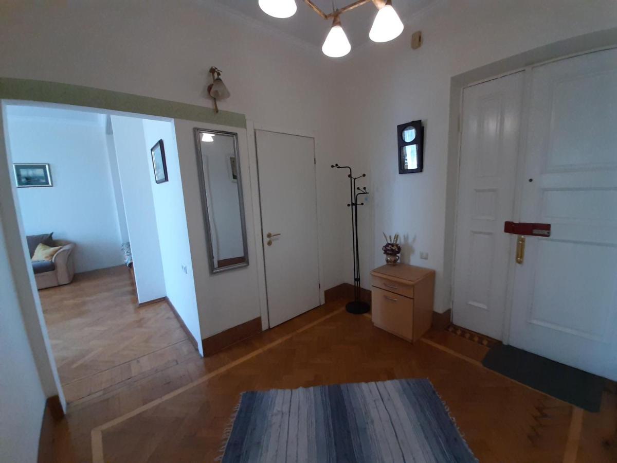 Apartment On Hretska 26/28 Oldenburg Bagian luar foto